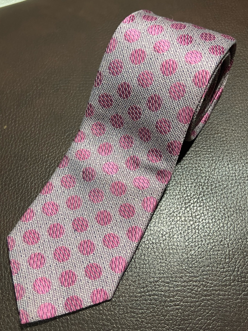 Geoff Nicholson Luxury Tie Pink Silver Polka Dots Silk Necktie Made in Italy